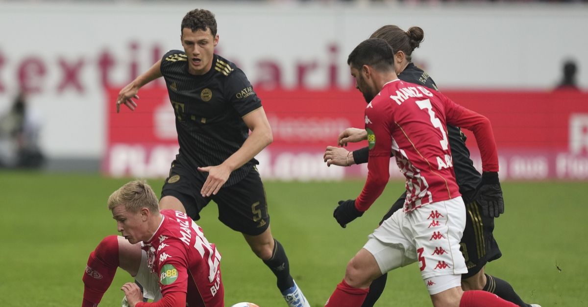 Μπάγερν: Σάλος με τους παίκτες για το ταξίδι στην Ίμπιζα μετά την ήττα από τη Μάιντς