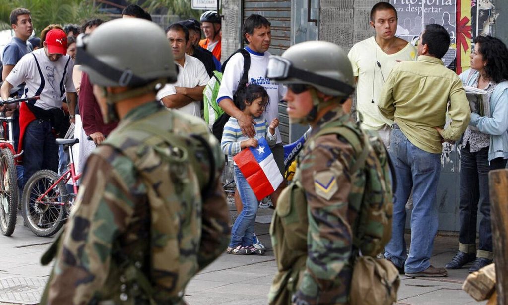Χιλή: Σφαίρες σε διαδήλωση για την Πρωτομαγιά – Τρεις τραυματίες