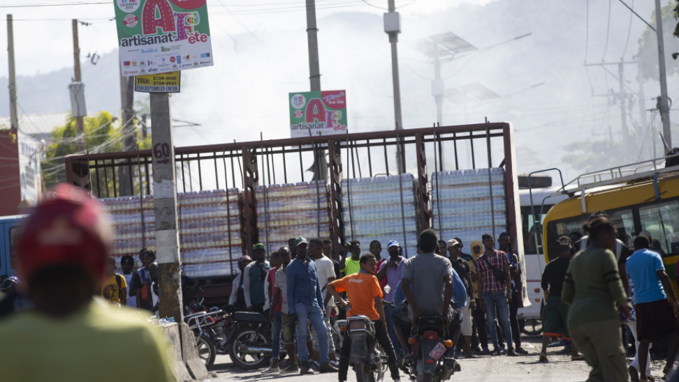 Αϊτή: Οικογένειες εγκαταλείπουν στα σπίτια τους εν μέσω συγκρούσεων συμμοριών
