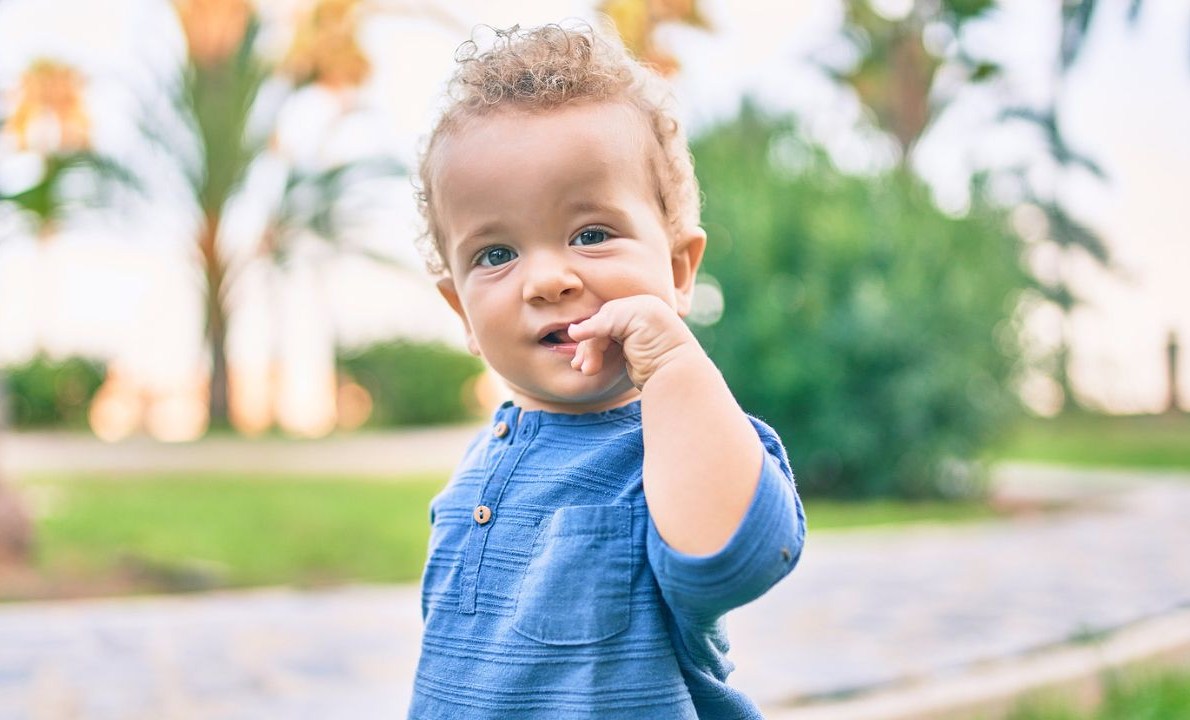Δείτε τι πρέπει να δώσετε σε ένα παιδί που κατάπιε μπαταρία