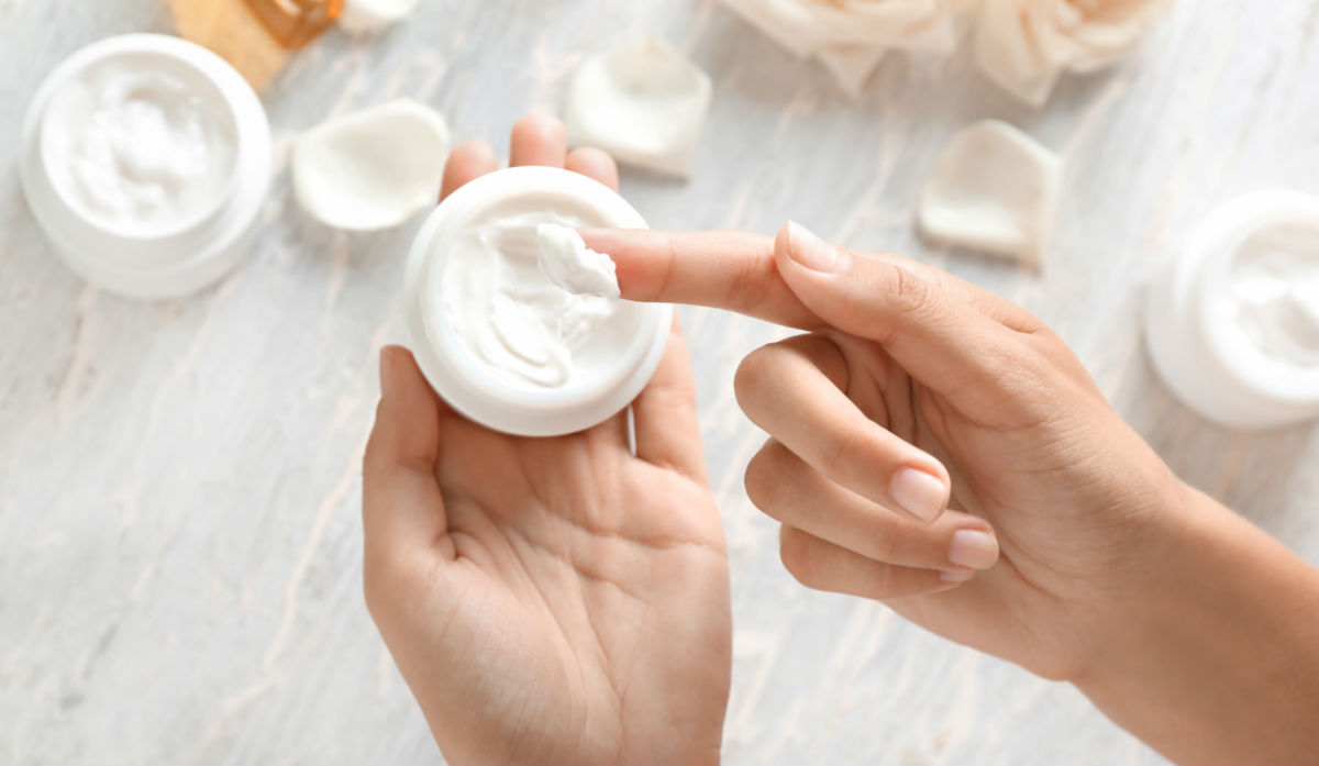 Λοσιόν σώματος, λάδι σώματος ή και τα δύο; – Τελικά τι πρέπει να χρησιμοποιούμε;