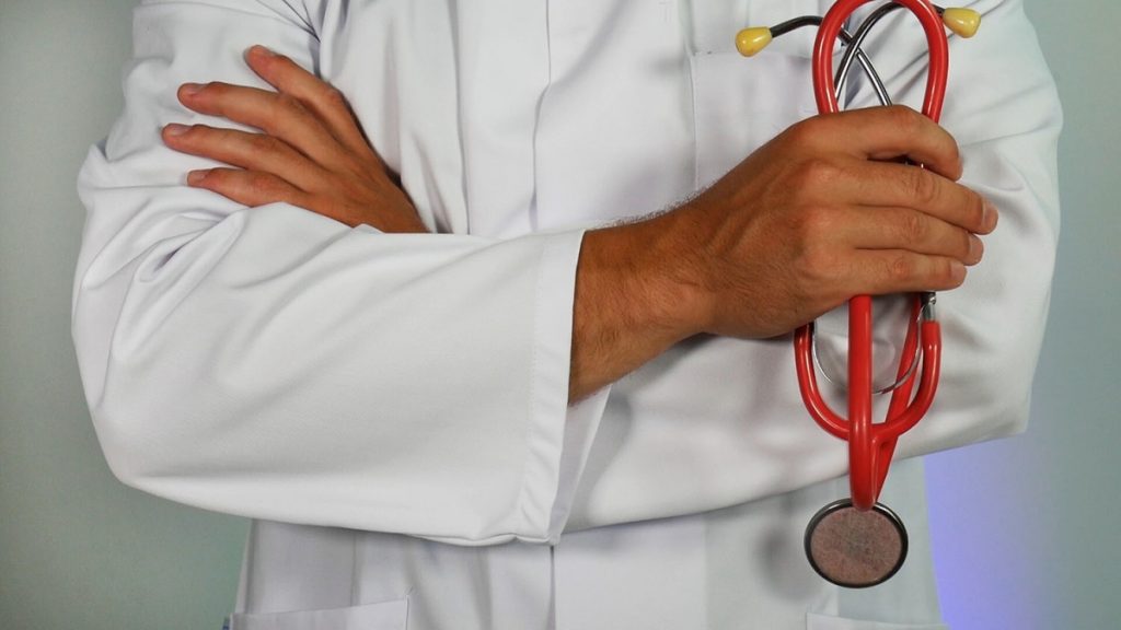 «Προσωπικός γιατρός» για όλους: Κατατέθηκε στη Βουλή το νομοσχέδιο του υπ.Υγείας – Τα 15 σημεία