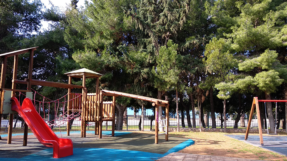 Κύπρος – Παραλίγο τραγωδία σε παιδική χαρά: 31χρονος απείλησε ανήλικα με καραμπίνα ότι θα τα σκοτώσει