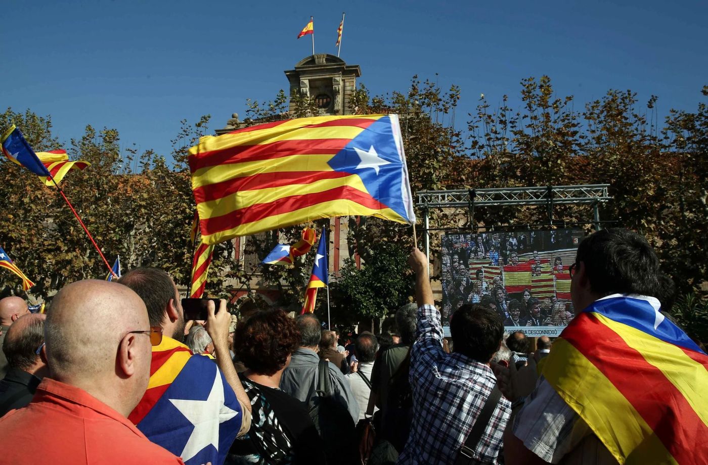Σκάνδαλο στην Ισπανία: Οι μυστικές υπηρεσίες παραδέχθηκαν ότι κατασκόπευαν Καταλανούς αυτονομιστές