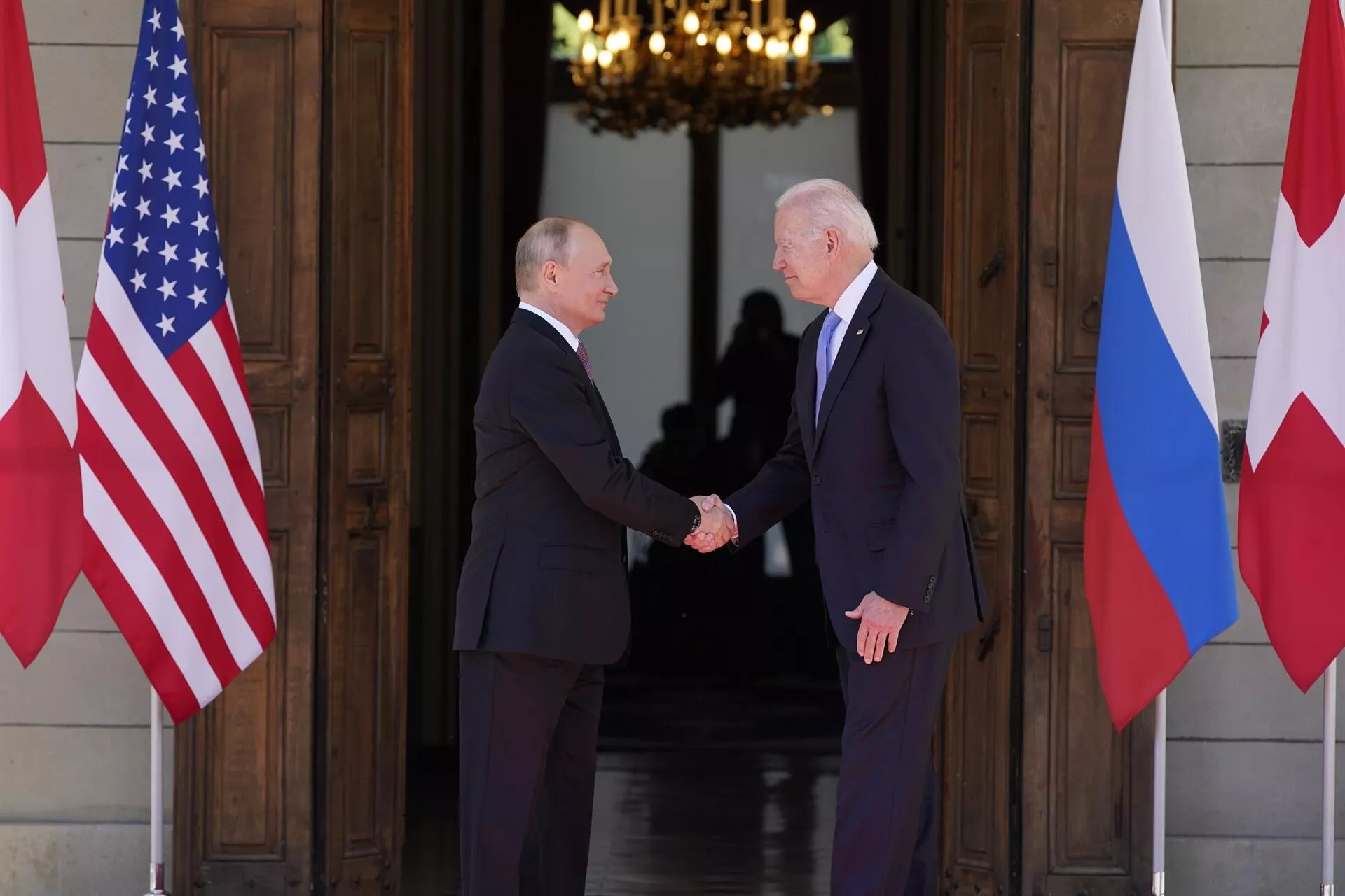 Πώς οι ΗΠΑ «σπρώχνουν» τη Ρωσία σε παγκόσμια σύγκρουση και οι ευθύνες του ΝΑΤΟ – Τι λένε δυτικοί αναλυτές
