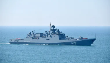 Ουκρανία: «Πλήξαμε την φρεγάτα “Admiral Makarov” του ρωσικού Ναυτικού στις ακτές της Μαύρης Θάλασσας»