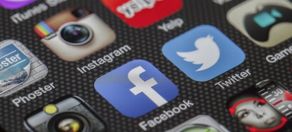 Αυτό θα συμβεί αν απέχετε λίγες ημέρες από τα social media