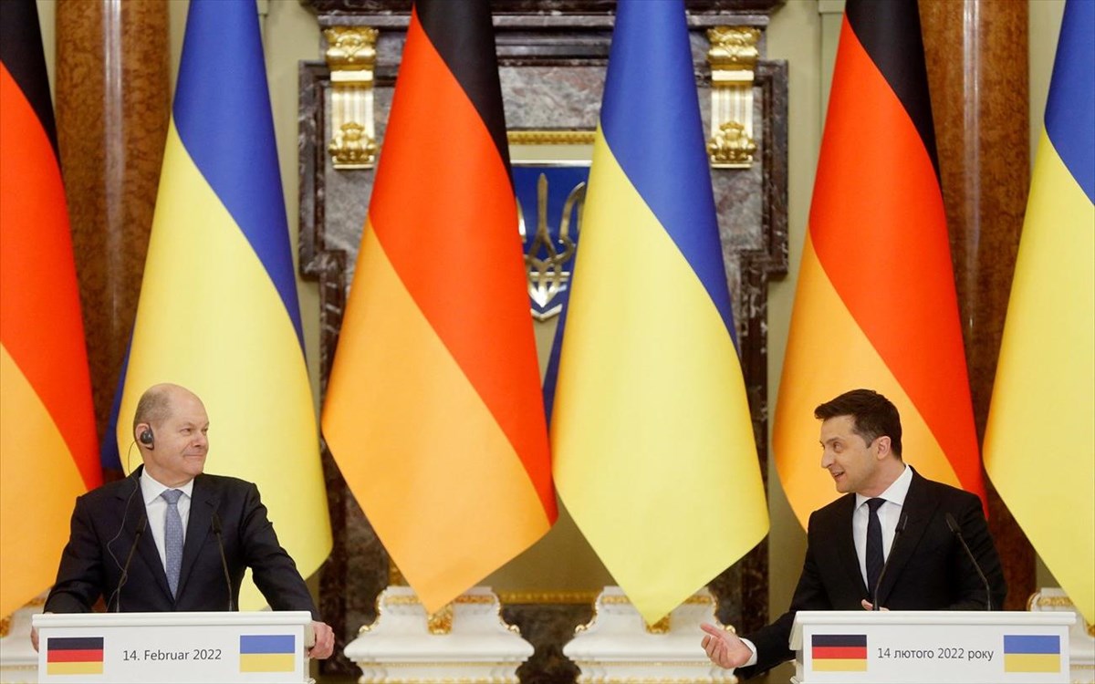 Β.Ζελένσκι: Προσκάλεσε τον Ο.Σολτς να επισκεφθεί την Ουκρανία στις 9 Μαΐου
