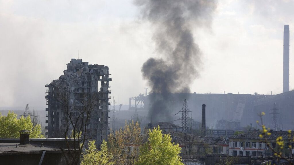 Ουκρανία: «Απομακρύνθηκαν όλοι οι άμαχοι από το Azovstal»