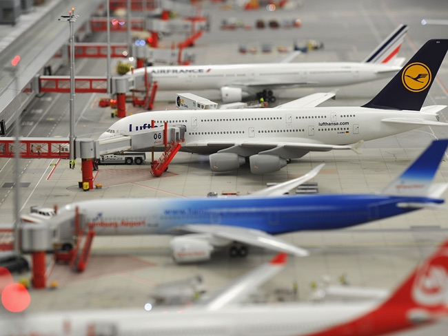 Knuffingen Airpor: Το μεγαλύτερο αεροδρόμιο μινιατούρα που κοστίζει 2 εκ. δολάρια