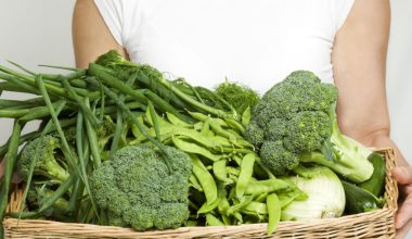 Οστεοπόρωση: Τα λαχανικά που θα σας βοηθήσουν να αντιμετωπίσετε την απώλεια οστικής μάζας