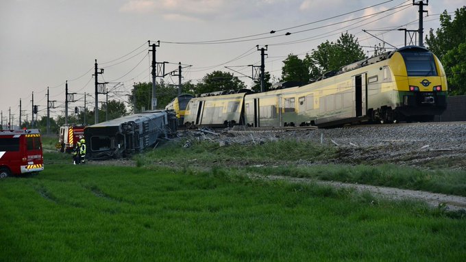 Συναγερμός στην Αυστρία: Εκτροχιάστηκε τρένο νότια της Βιέννης – Υπάρχουν νεκροί & τραυματίες