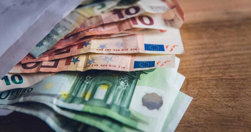 Αναλυτικά οι πληρωμές από e-ΕΦΚΑ και ΟΑΕΔ μέχρι τις 13 Μαΐου