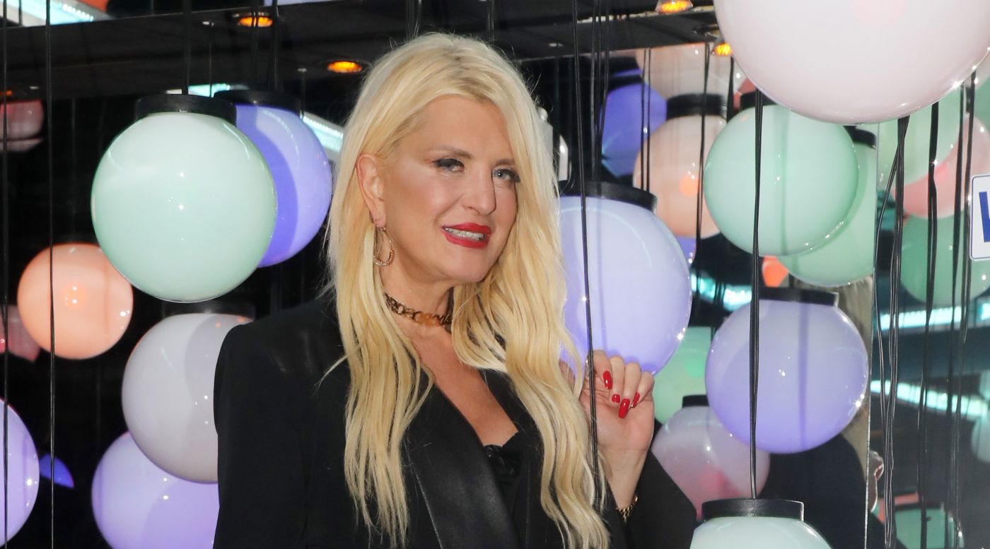 «Έριξε» το Instagram η Μ.Πατούλη – Έπιασε το μικρόφωνο & τραγούδησε το «Είσαι παιδί μου πειρασμός» (βίντεο)