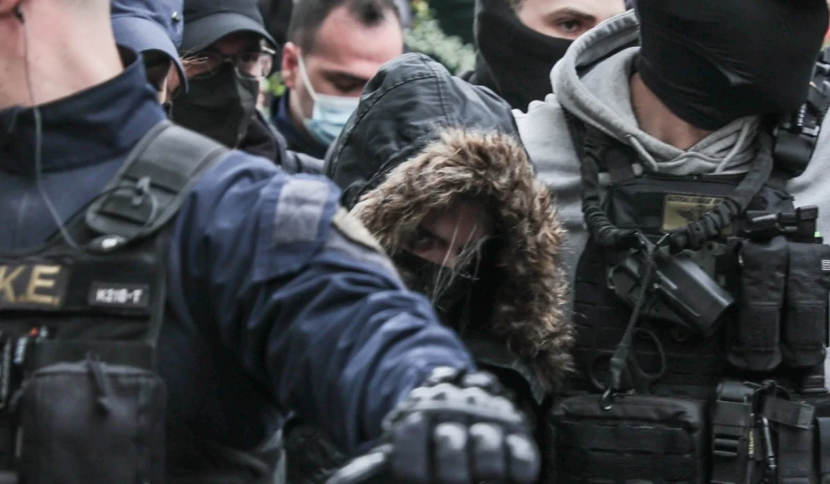 Ρούλα Πισπιρίγκου: Γιατροί τη «φωτογραφίζουν» ως τον άνθρωπο που έβγαλε το οξυγόνο από την Τζωρτζίνα