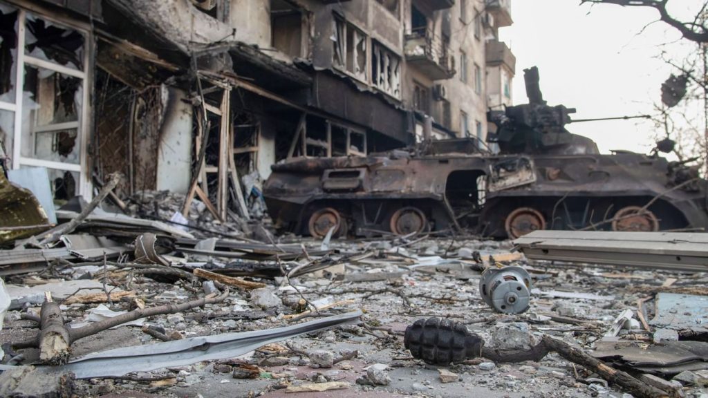 Η Ρωσία ανακοίνωσε ότι έπληξε δύο αποθήκες πυρομαχικών στην περιοχή του Τσερνίχιβ