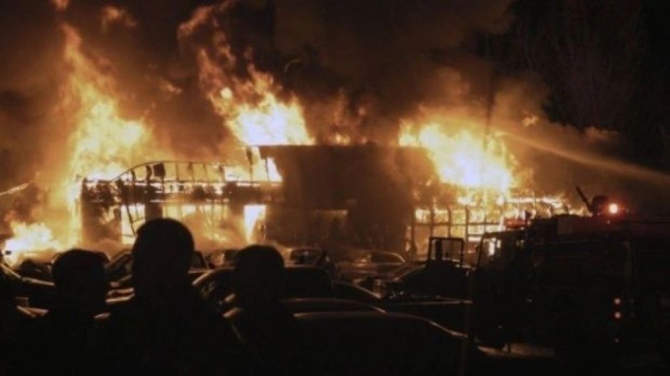 Ρουμανία: Στη φυλακή οι ιδιοκτήτες νυχτερινού κέντρου για τη φωτιά με τους 65 νεκρούς το 2015