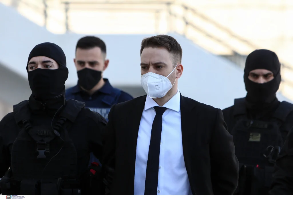 Μπάμπης Αναγνωστόπουλος: Σε ποιες αντιφάσεις υπέπεσε στη 10ωρη απολογία του