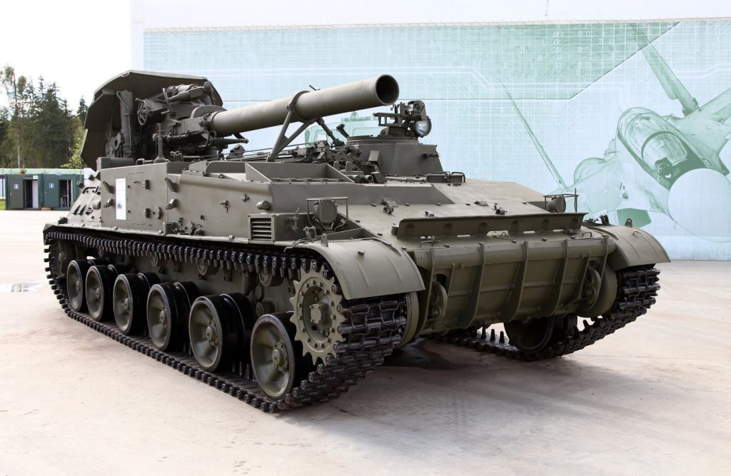 Oι Ρώσοι «σφυροκοπούν» το Azovstal με όλμους 2S4 Tyulpan των 240 mm