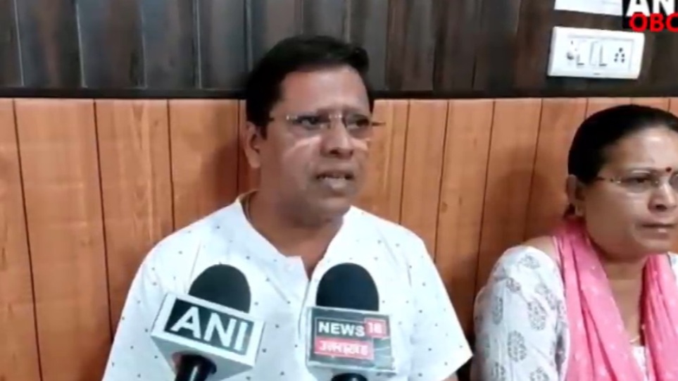 Περιστατικό χωρίς λογική στην Ινδία: Γονείς ζητούν αποζημίωση από τον γιο τους επειδή… δεν έχει κάνει παιδί