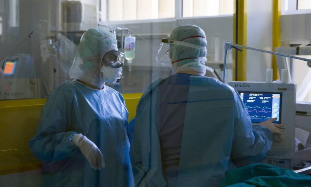 Κορωνοϊός: Οι ασθενείς που είχαν νοσηλευθεί με σοβαρή φλεγμονή κινδυνεύουν να πεθάνουν μέσα στον επόμενο χρόνο