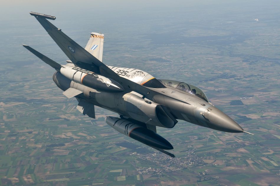 Άσκηση Tiger Meet: Mαχητικά αεροσκάφη πέταξαν πάνω από την Ακρόπολη