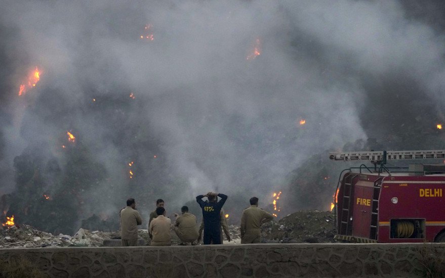 Ινδία: Πυρκαγιά ξέσπασε σε κτίριο – Τουλάχιστον 27 νεκροί