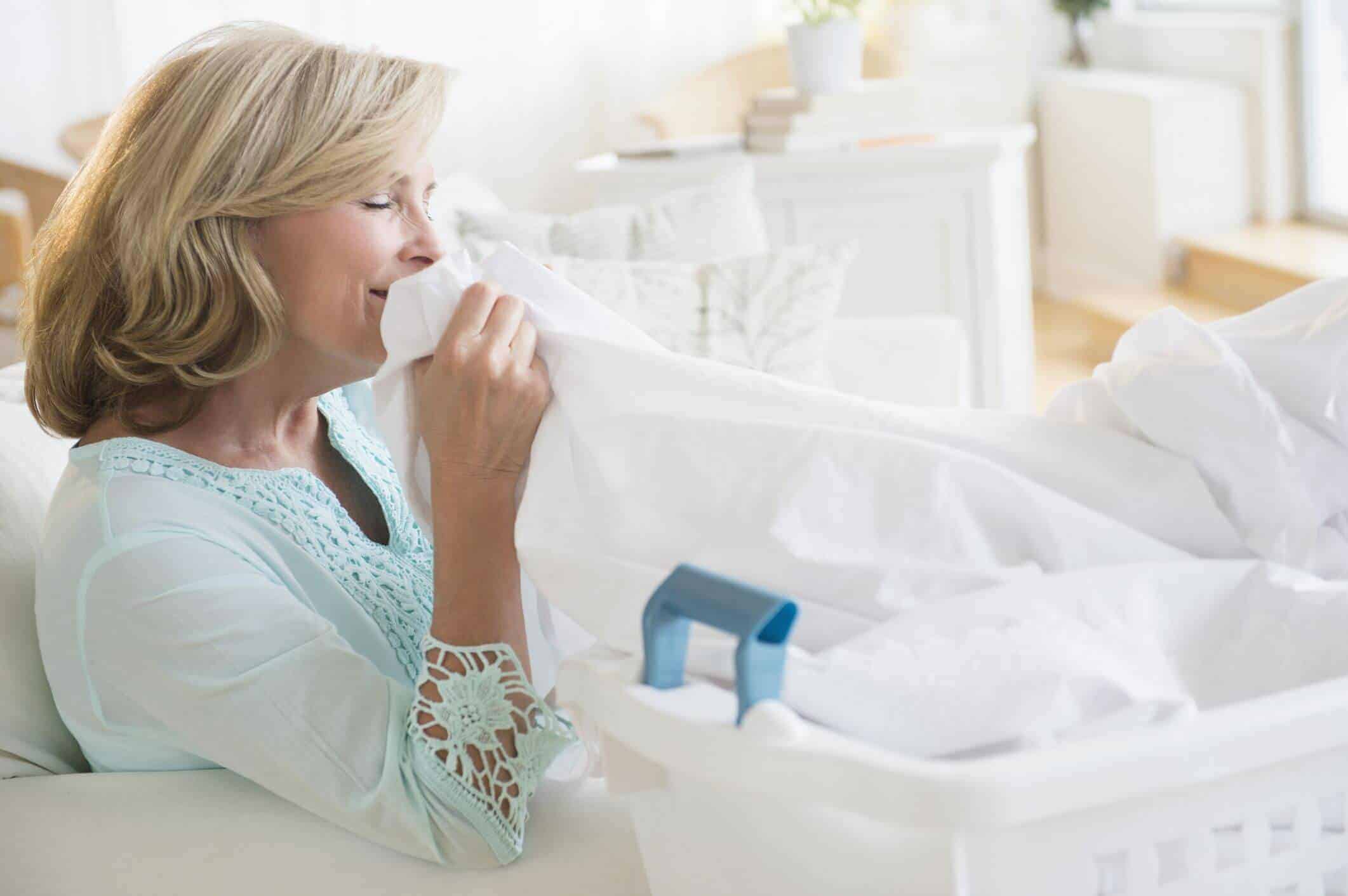 Γιατί τα ρούχα δεν κρατάνε τη μυρωδιά του μαλακτικού – Όποιο κι αν πάρετε…