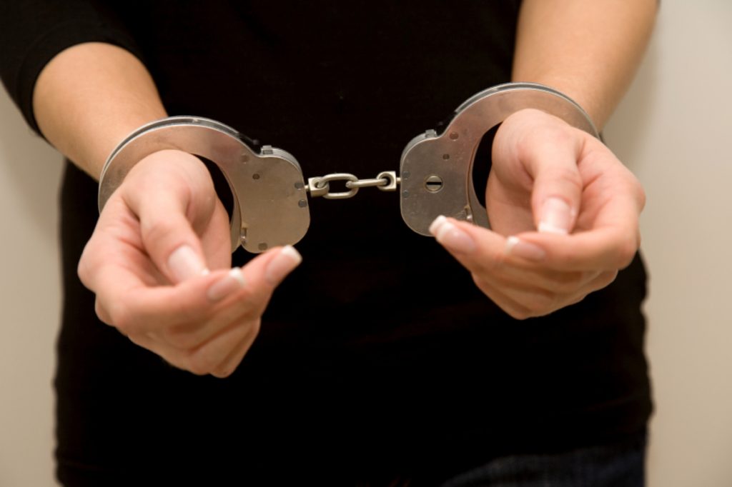 Κατερίνη: Συνελήφθη αλλοδαπή γυναίκα που λάμβανε επιδόματα με ψευδείς αιτήσεις