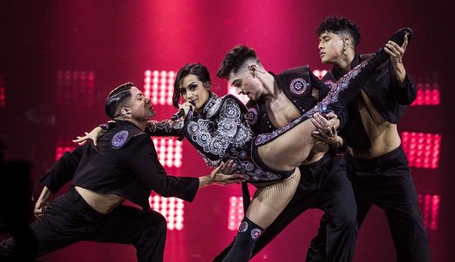 Eurovision 2022: «Σέξι κι όποιος αντέξει» η τραγουδίστρια της Ισπανίας – Έβαλε «φωτιά» στο Τορίνο (βίντεο)