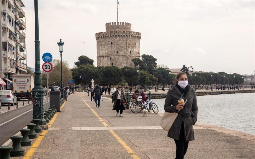 Θεσσαλονίκη: Σε αυξημένα επίπεδα το ιικό φορτίο – Στο πορτοκαλί ξανά μετά από 7 μήνες