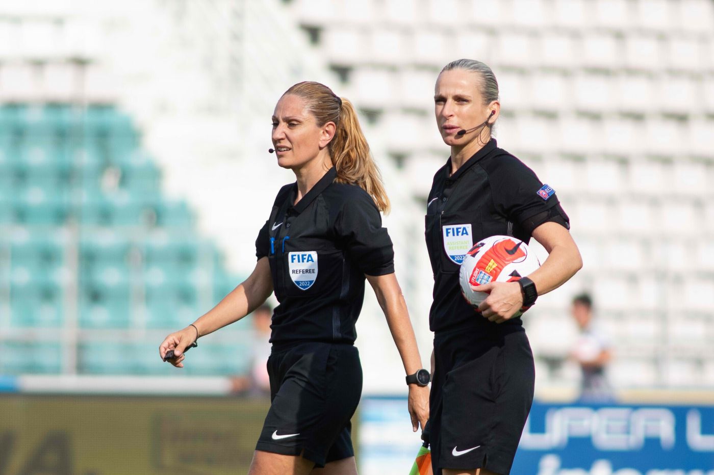 Ελένη Αντωνίου: Η πρώτη γυναίκα διαιτητής που σφύριξε σε αγώνα της Super League (φώτο)