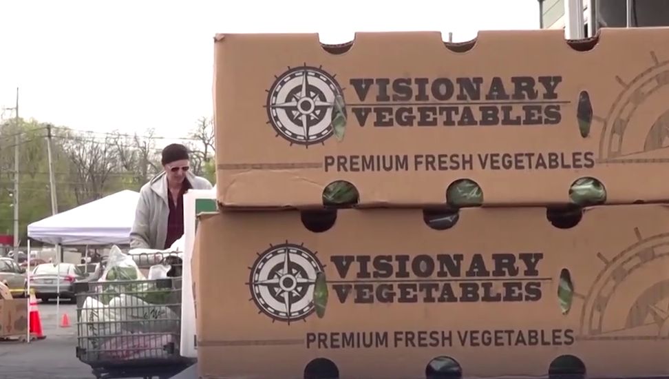 ΗΠΑ: Σε λίγο δεν θα λειτουργούν ούτε τα συσσίτια! – Προτάσεις για δημιουργία τροφίμων σε εργαστήρια