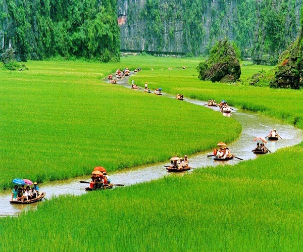 «Μαγευτική» διαδρομή στους ορυζώνες του Βιετνάμ! (φωτο)
