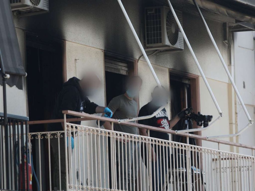 Παλαιό Φάληρο: Ο εισαγγελέας διέταξε τον εγκλεισμό του 48χρονου που δολοφόνησε τη μητέρα του & έβαλε φωτιά
