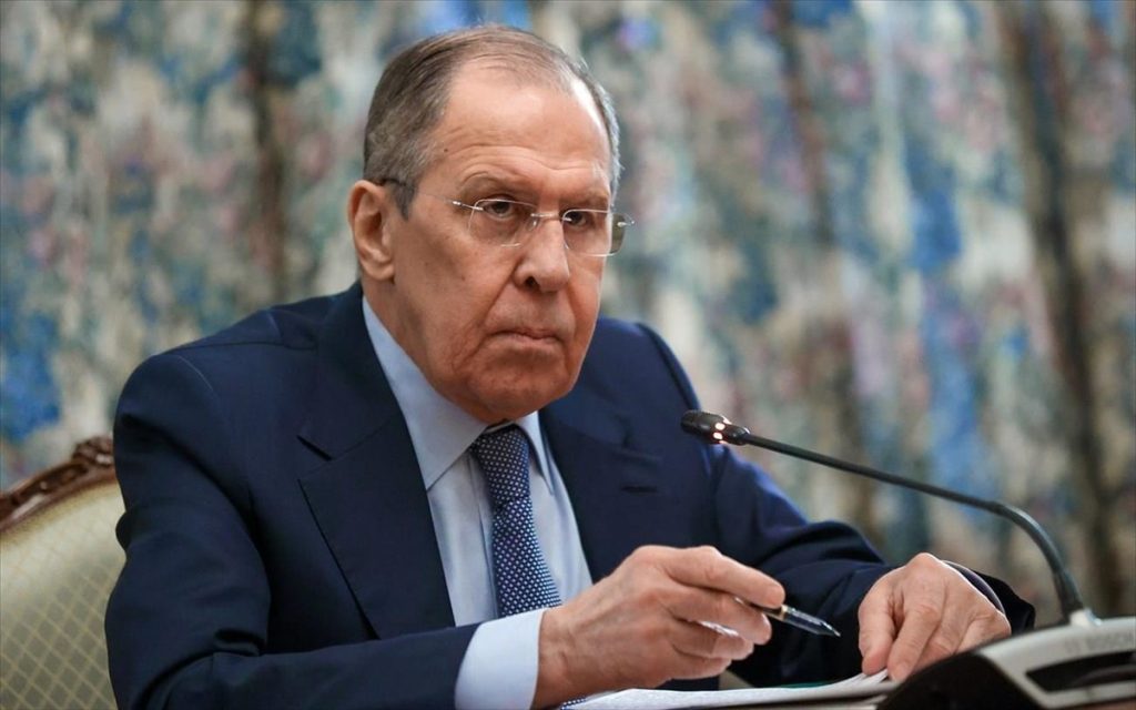 Σ.Λαβρόφ: «Η Δύση έχει κηρύξει έναν “ολικό υβριδικό πόλεμο” κατά της Ρωσίας»