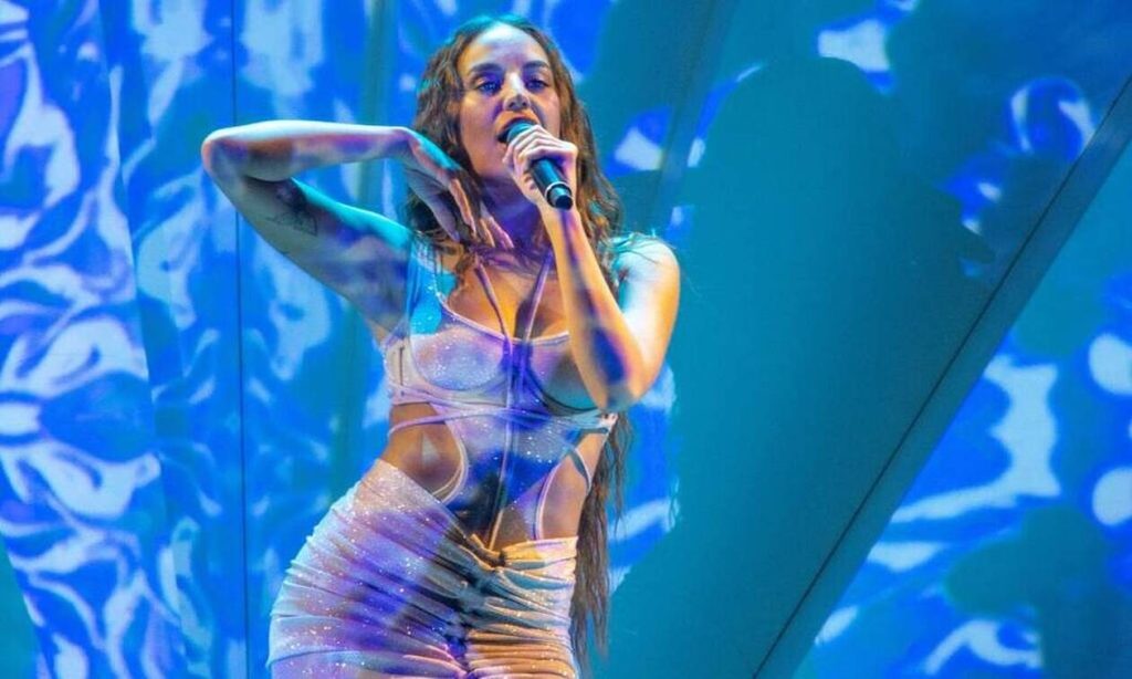 Eurovision 2022: Τελικά φορούσε εσώρουχο η Ανδρομάχη; (βίντεο)