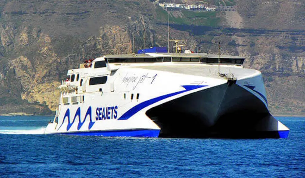 Μηχανική βλάβη στο Champion Jet 1 – Ταλαιπωρία για 412 επιβάτες