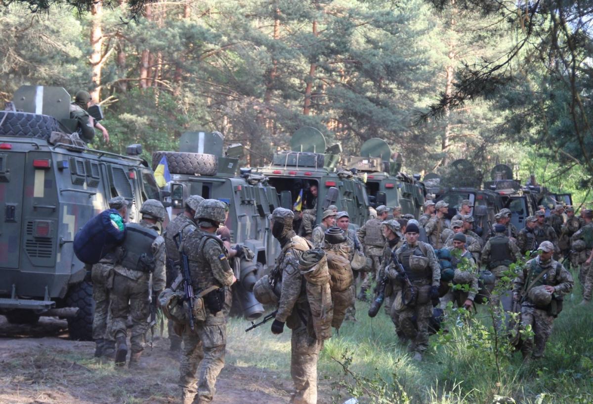 Ρωσικές επιθέσεις στο σύνολο του άξονα του Σεβεροντονέτσκ