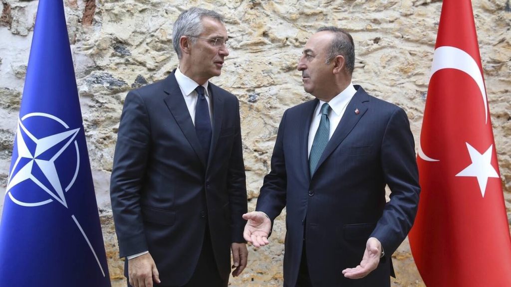 Επικοινωνία Γενς Στόλτενμπεργκ & Μεβλούτ Τσαβούσογλου – «Πολύτιμος σύμμαχος η Τουρκία» δηλώνει ο γ.γ. του ΝΑΤΟ