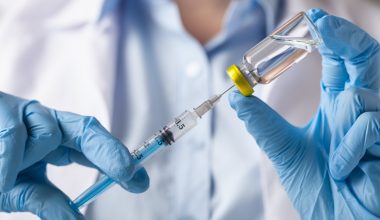 Η Πορτογαλία ξεκινά τη χορήγηση 4ης δόσης εμβολίου στους άνω των 80 ετών