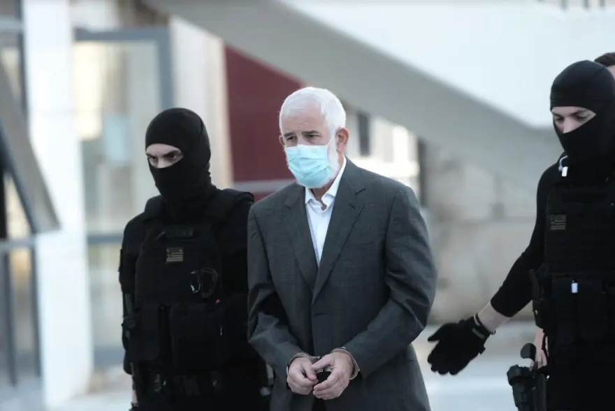 Στο δικαστήριο ο Π.Φιλιππίδης – Καταθέτει η δεύτερη γυναίκα που κατήγγειλε τον ηθοποιό για απόπειρα βιασμού