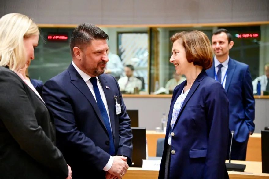 Ο Χαρδαλιάς ενημέρωσε τους υπουργούς Άμυνας της ΕΕ για τις τουρκικές παραβιάσεις και υπερπτήσεις