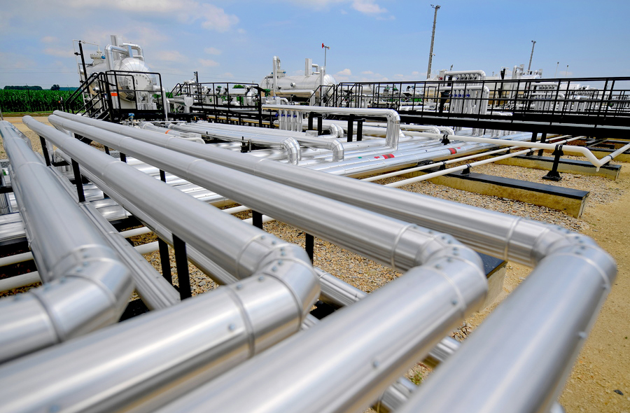 Κομισιόν: «Προετοιμαστείτε για σοκ εφοδιασμού στις τιμές φυσικού αερίου»