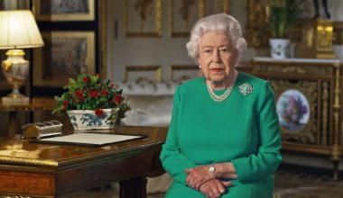 Βασίλισσα Ελισάβετ: Aυτός είναι ο λόγος που γιορτάζει δυο φορές τα γενέθλιά της κάθε χρόνο