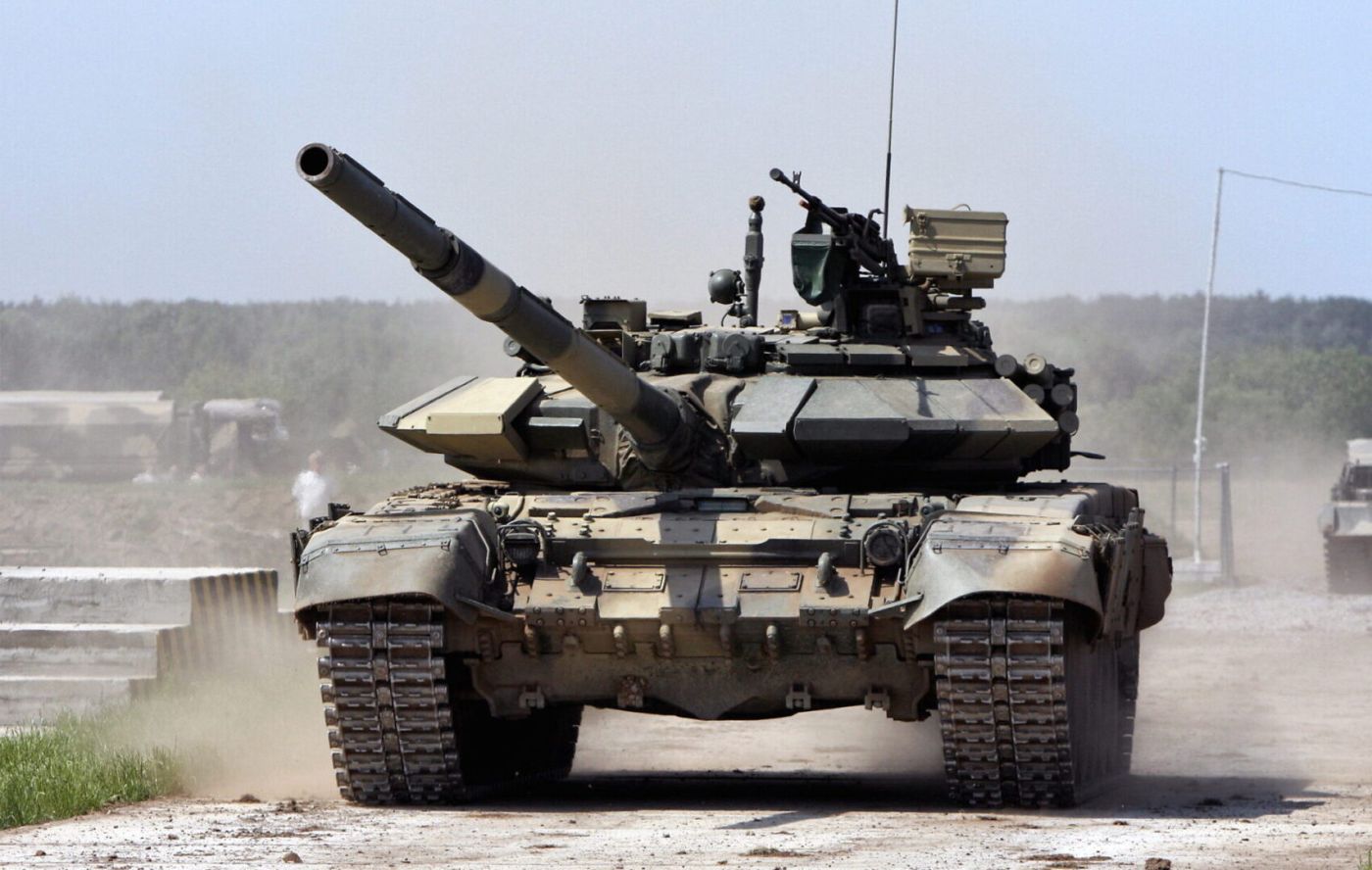 Παραδόθηκαν επιπλέον μονάδες του άρματος μάχης Τ-90Μ στον ρωσικό Στρατό