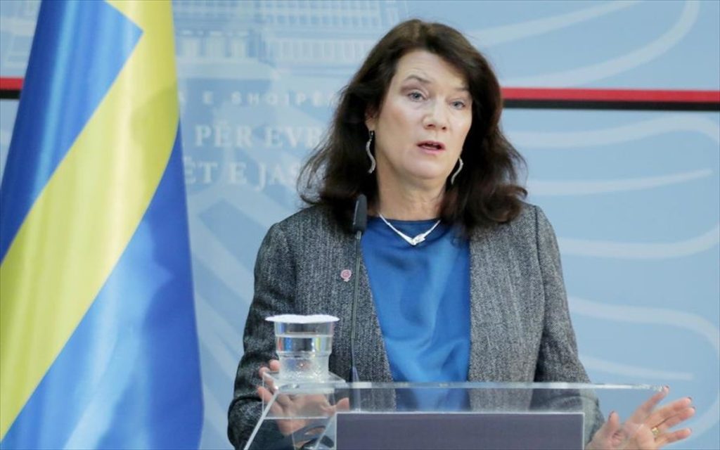 Η ΥΠΕΞ της Σουηδίας υπέγραψε την αίτηση για ένταξη της χώρας στο ΝΑΤΟ