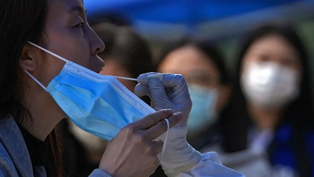 Η Κίνα χαλαρώνει τα μέτρα του κορωνοϊού για τους ταξιδιώτες από τις ΗΠΑ και άλλες χώρες