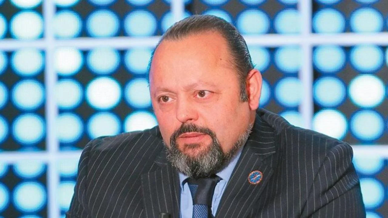 Α.Σώρρας: Έκανε come back – Πλήθος υποστηρικτών του στην εκδήλωση (βίντεο)