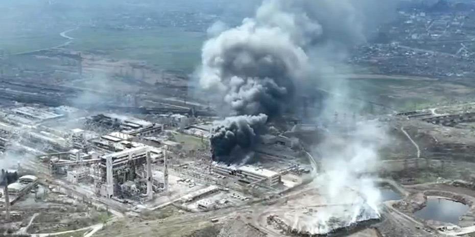 Δυτικό οπλισμό έφεραν οι μαχητές του νεοναζιστικού τάγματος Αζόφ στο Azovstal (βίντεο)